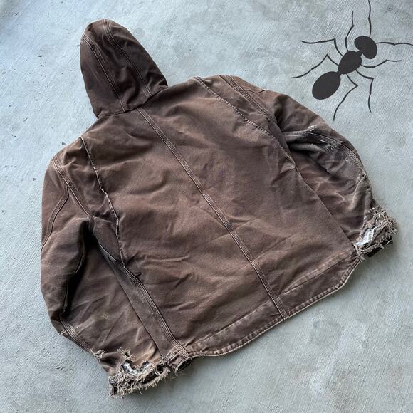 Vintage Y2K Carhartt J141 DKB brown DISTRESSED Sierra work wear jacket - Picture 6 of 11